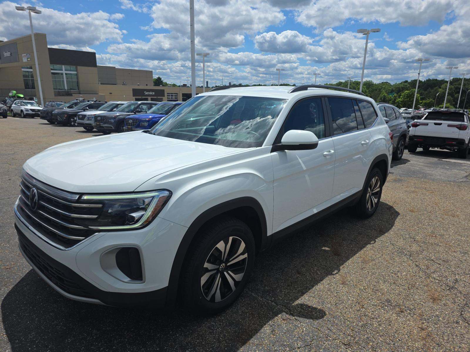 2024 Volkswagen Atlas 2.0T SE AWD