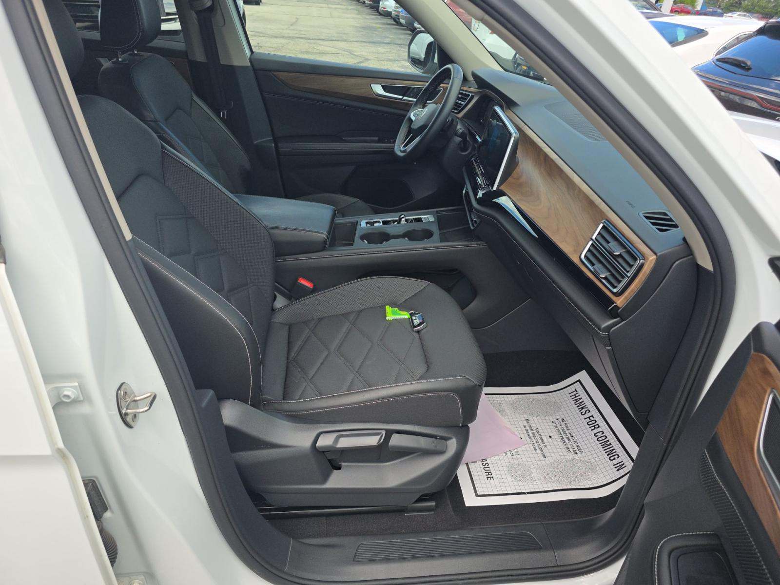 2024 Volkswagen Atlas 2.0T SE AWD