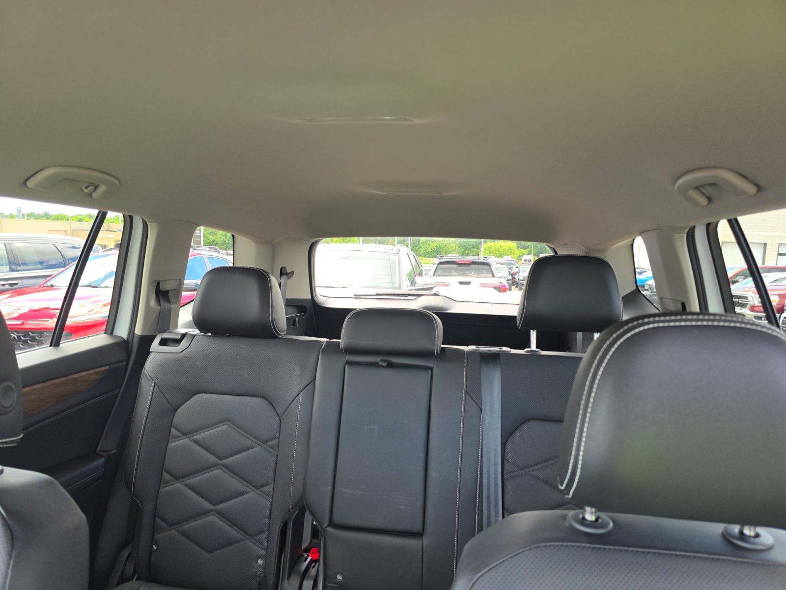 2024 Volkswagen Atlas 2.0T SE AWD