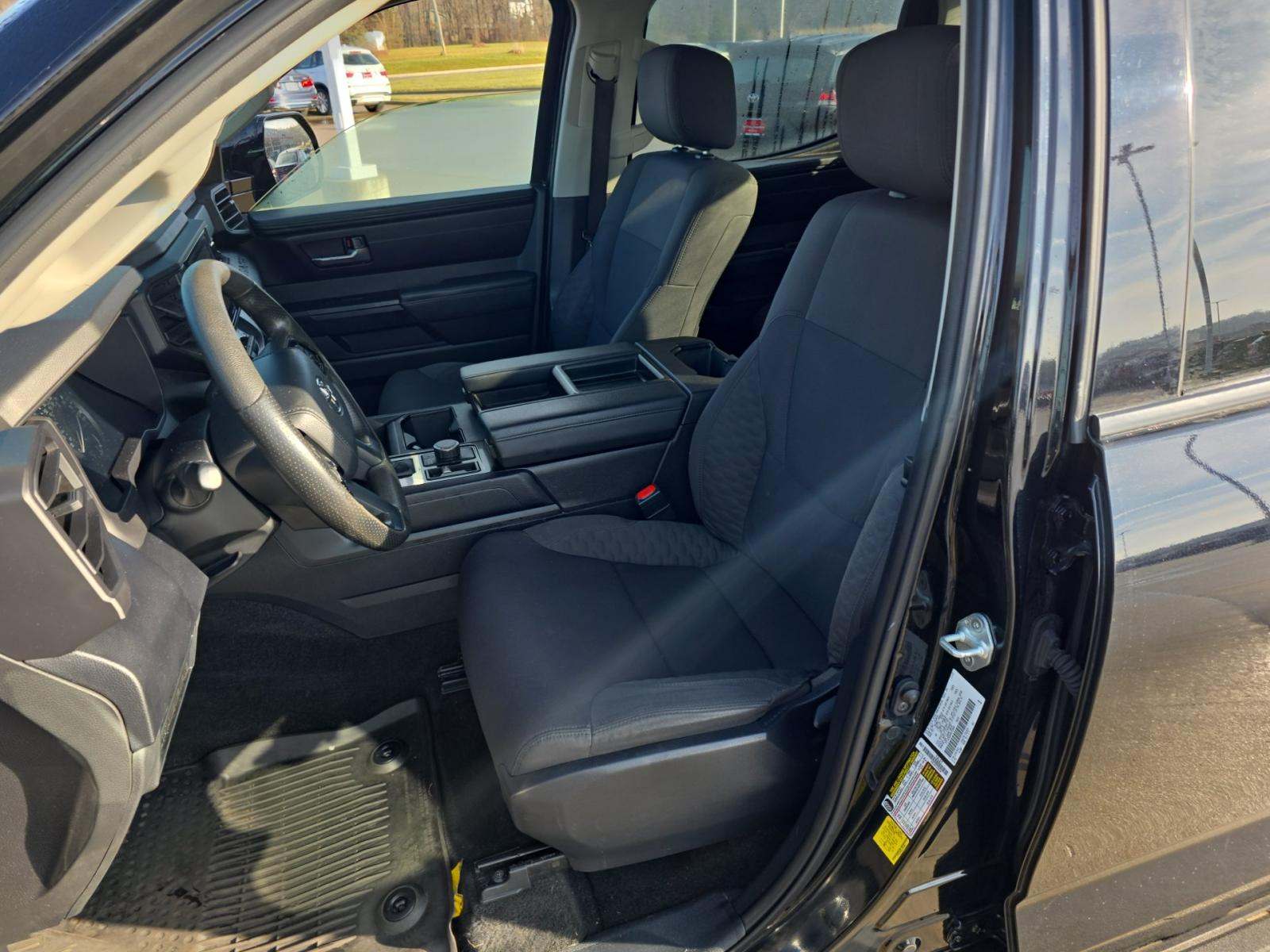 2024 Toyota Tundra SR5 AWD