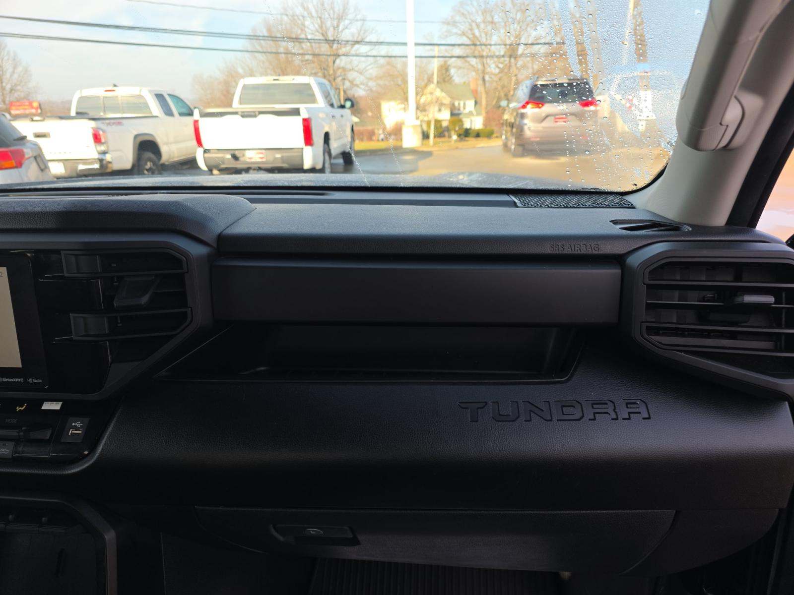 2024 Toyota Tundra SR5 AWD