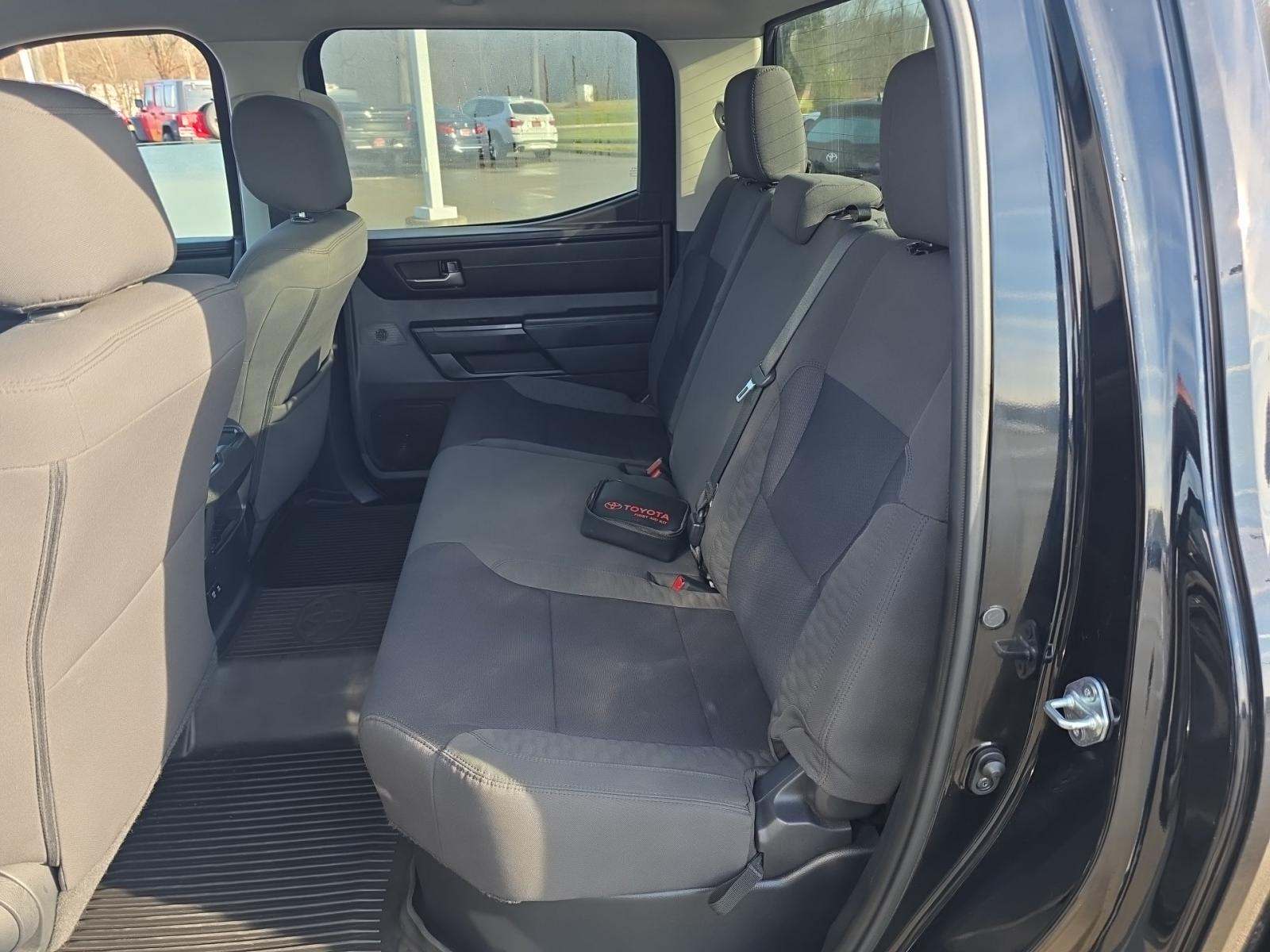 2024 Toyota Tundra SR5 AWD