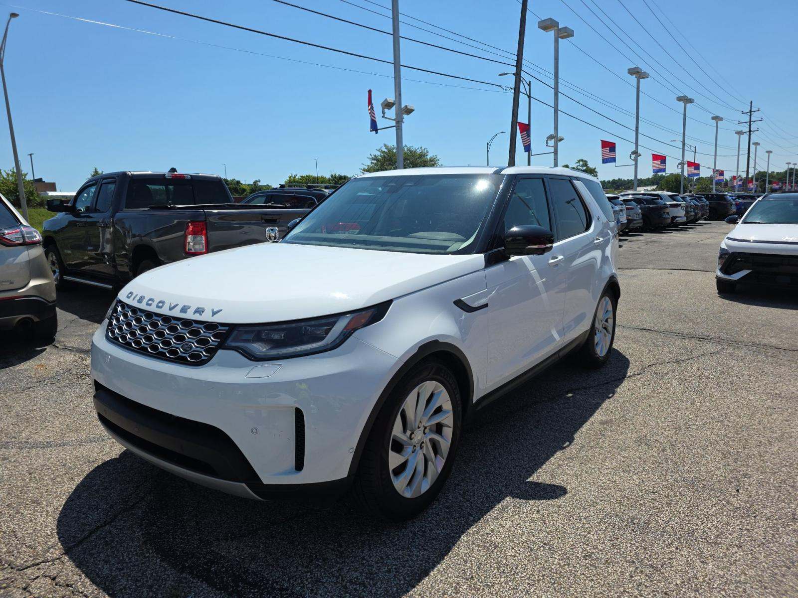 2024 Land Rover Discovery S AWD