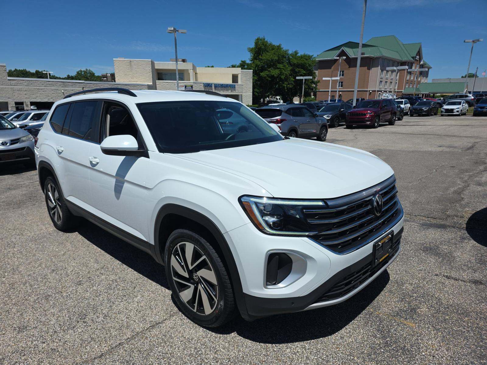 2024 Volkswagen Atlas 2.0T SE AWD