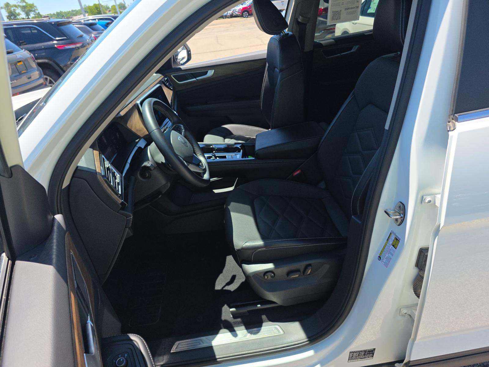2024 Volkswagen Atlas 2.0T SE AWD