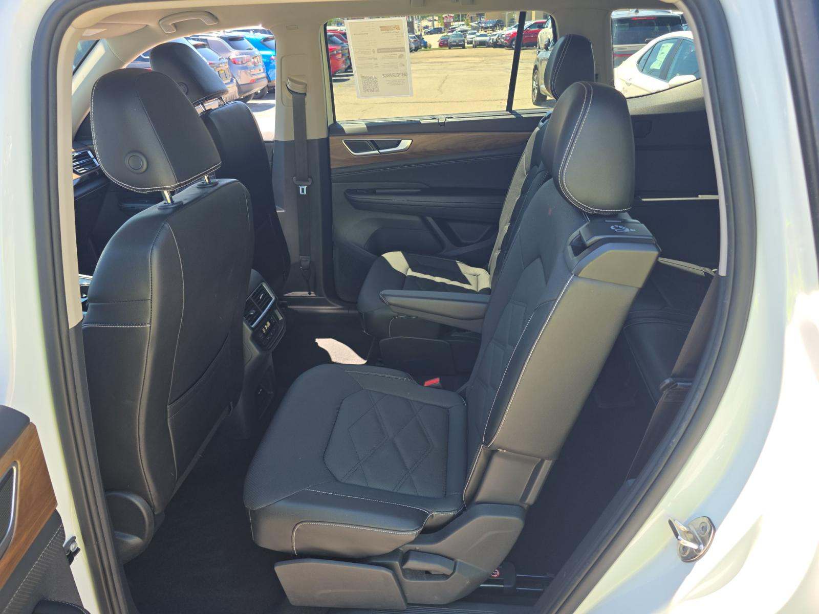 2024 Volkswagen Atlas 2.0T SE AWD