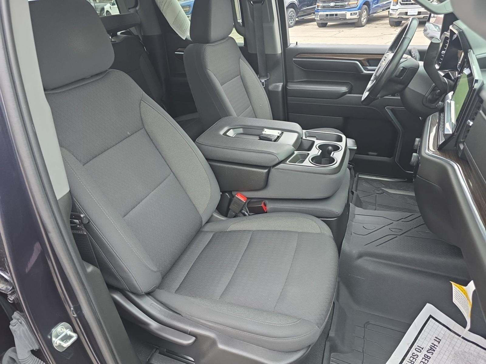 2022 Chevrolet Silverado 1500 LT AWD