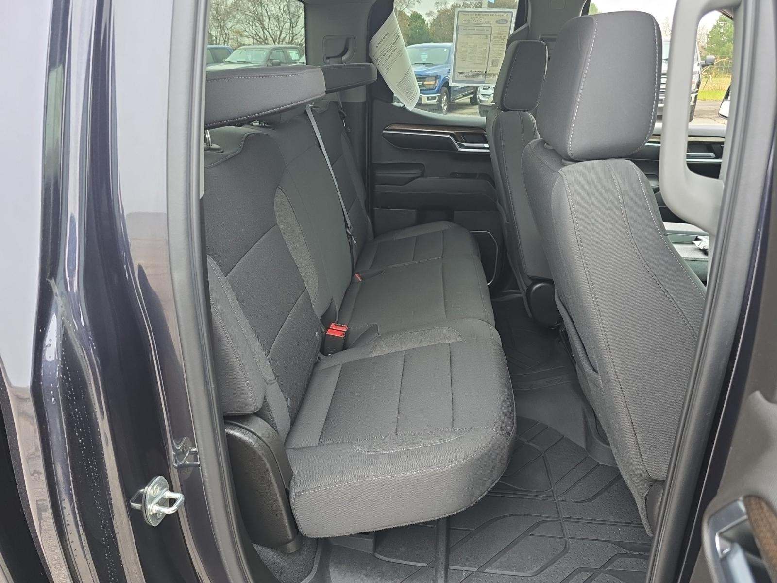 2022 Chevrolet Silverado 1500 LT AWD