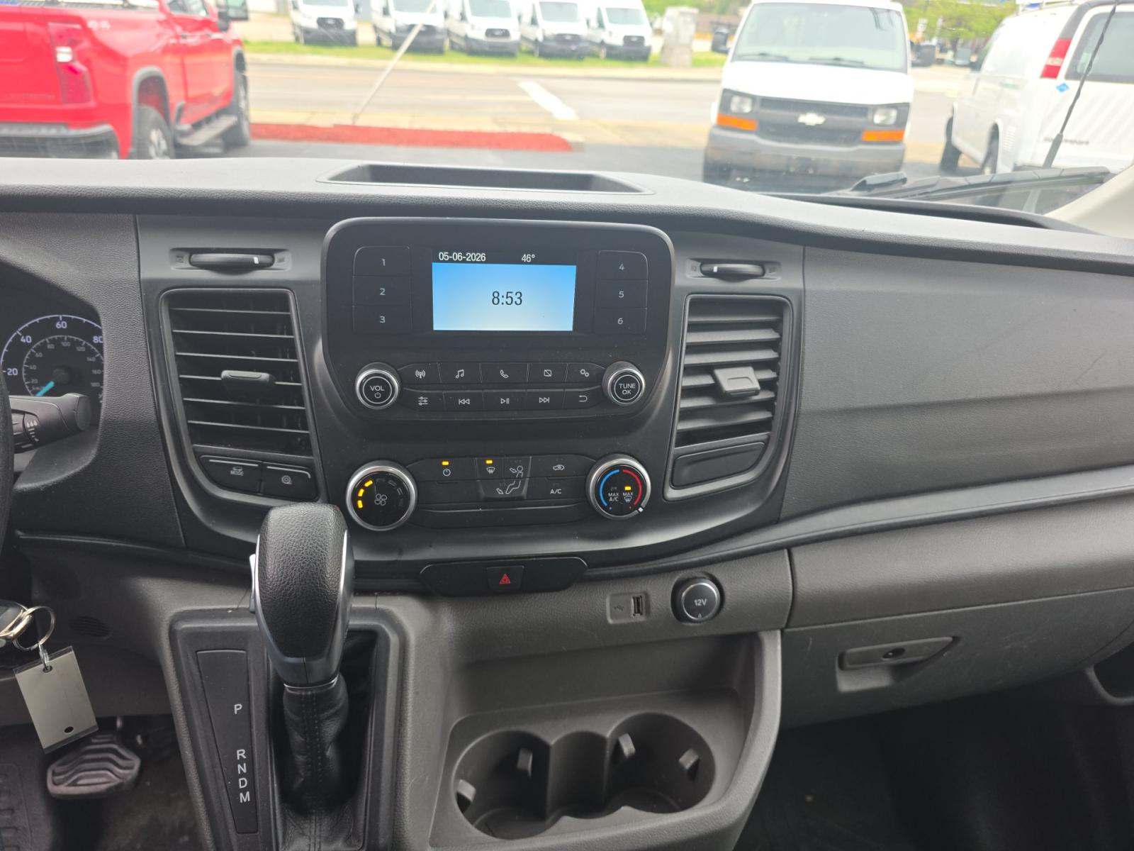 FORD TRANSIT 250 - 10
