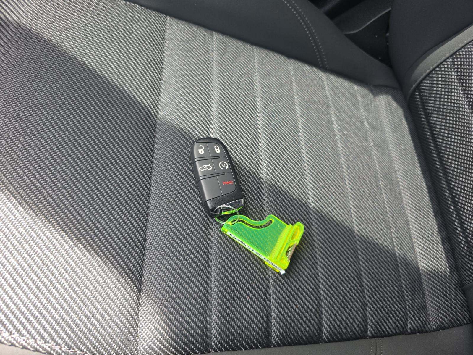 DODGE CHALLENGER - 8