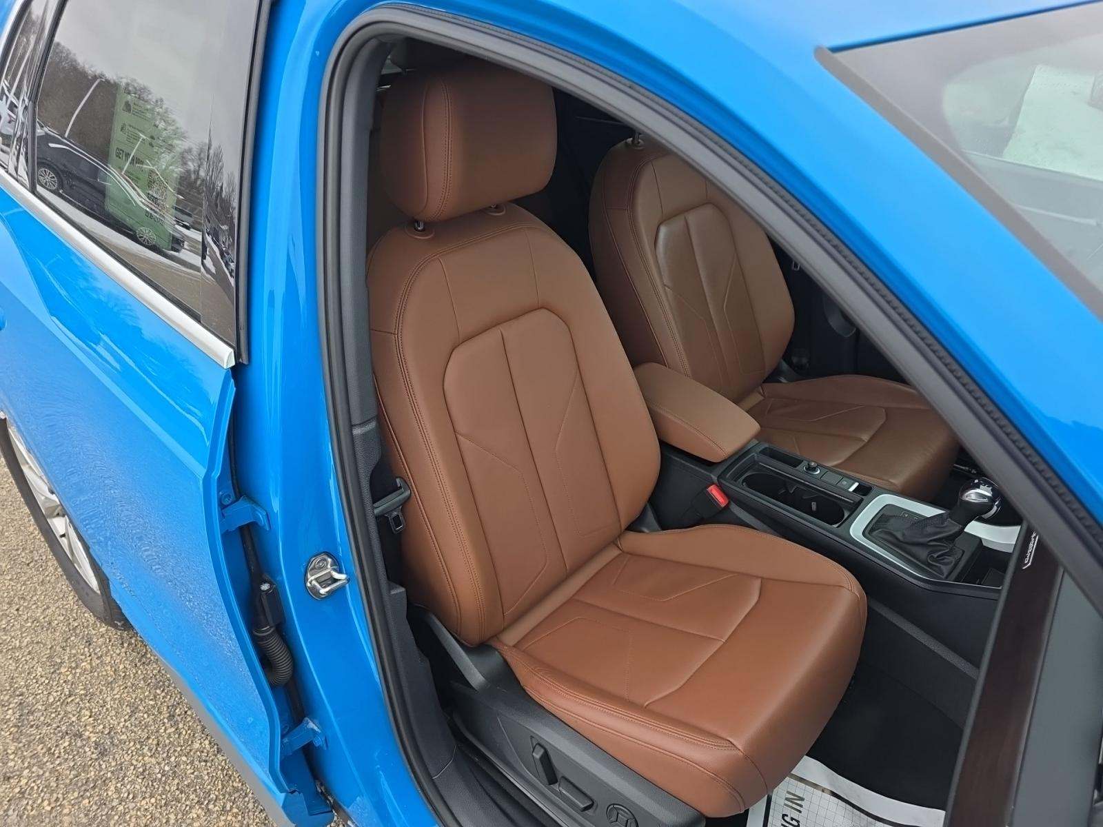 2022 Audi Q3 2.0T S line Premium AWD