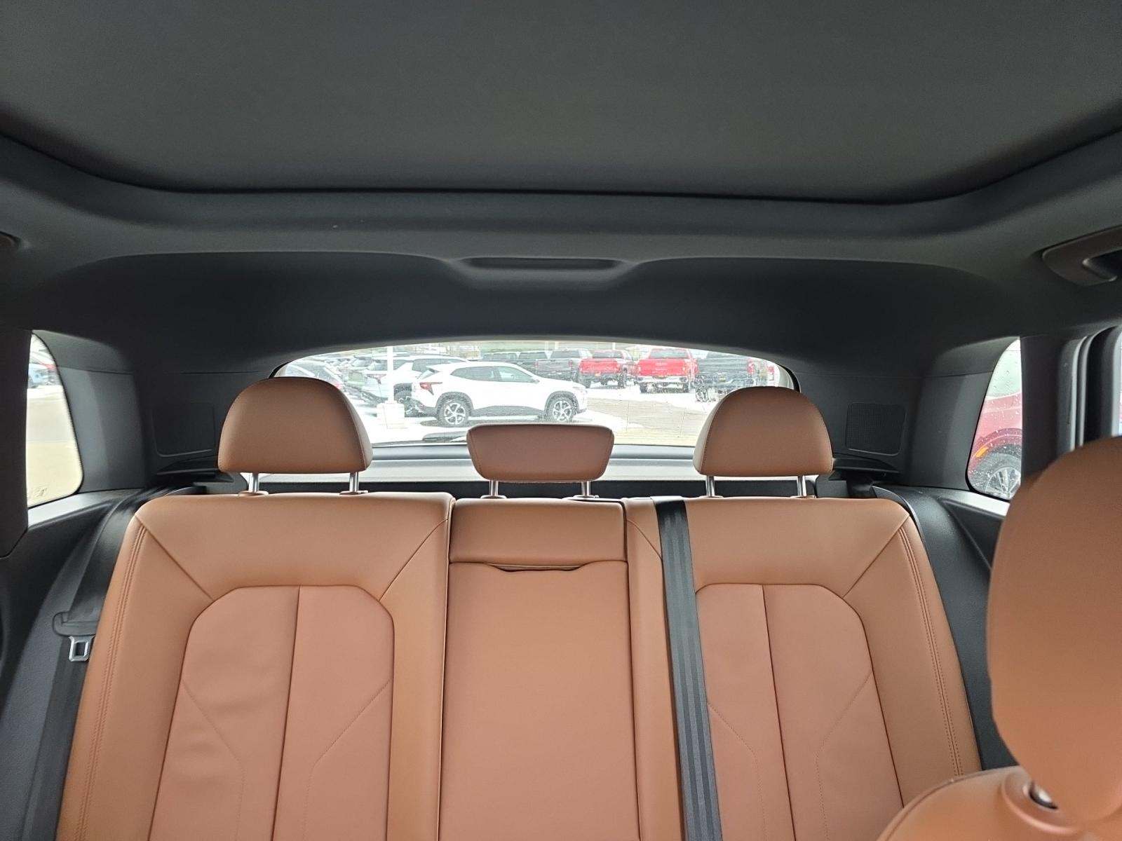 2022 Audi Q3 2.0T S line Premium AWD