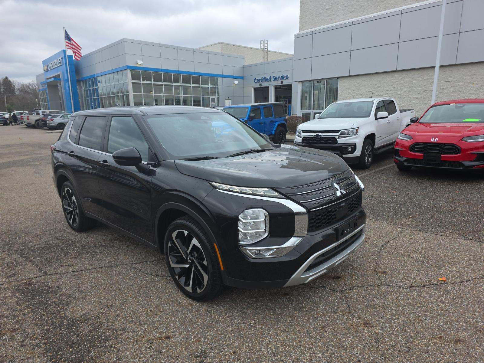 2024 Mitsubishi Outlander SE AWD