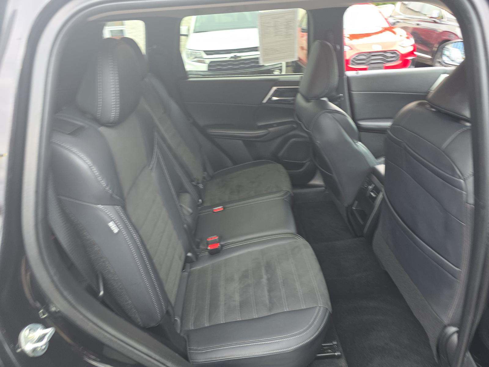 2024 Mitsubishi Outlander SE AWD