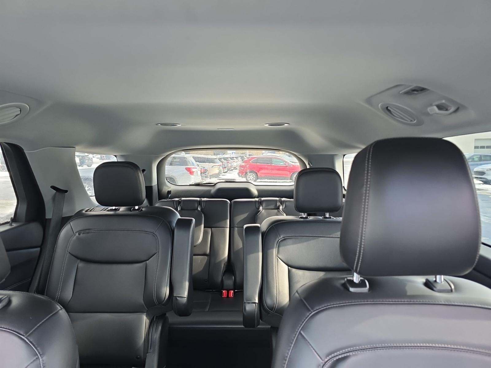 2022 Ford Explorer XLT AWD