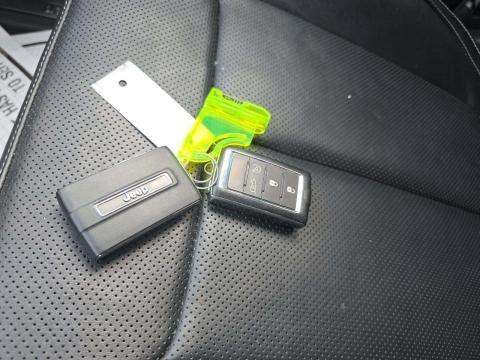 JEEP 4XE OVERLAND - 8