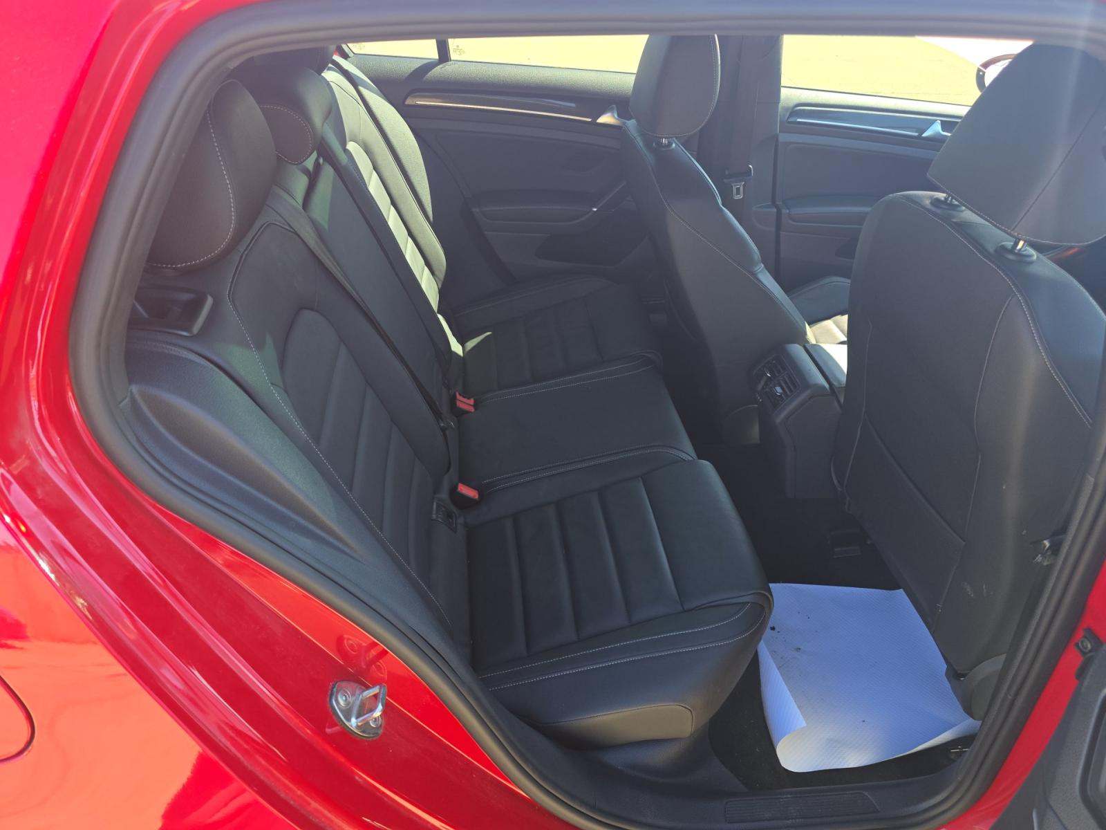 2017 Volkswagen Golf R 2.0T AWD