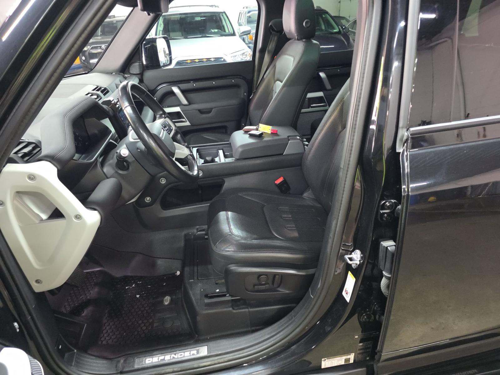 2021 Land Rover Defender 110 X-Dynamic SE AWD