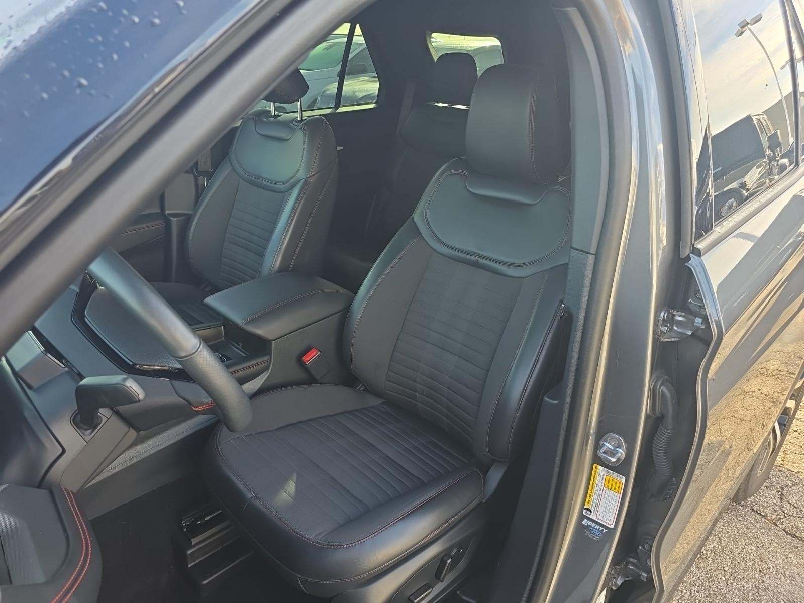 2025 Ford Explorer ST-Line AWD