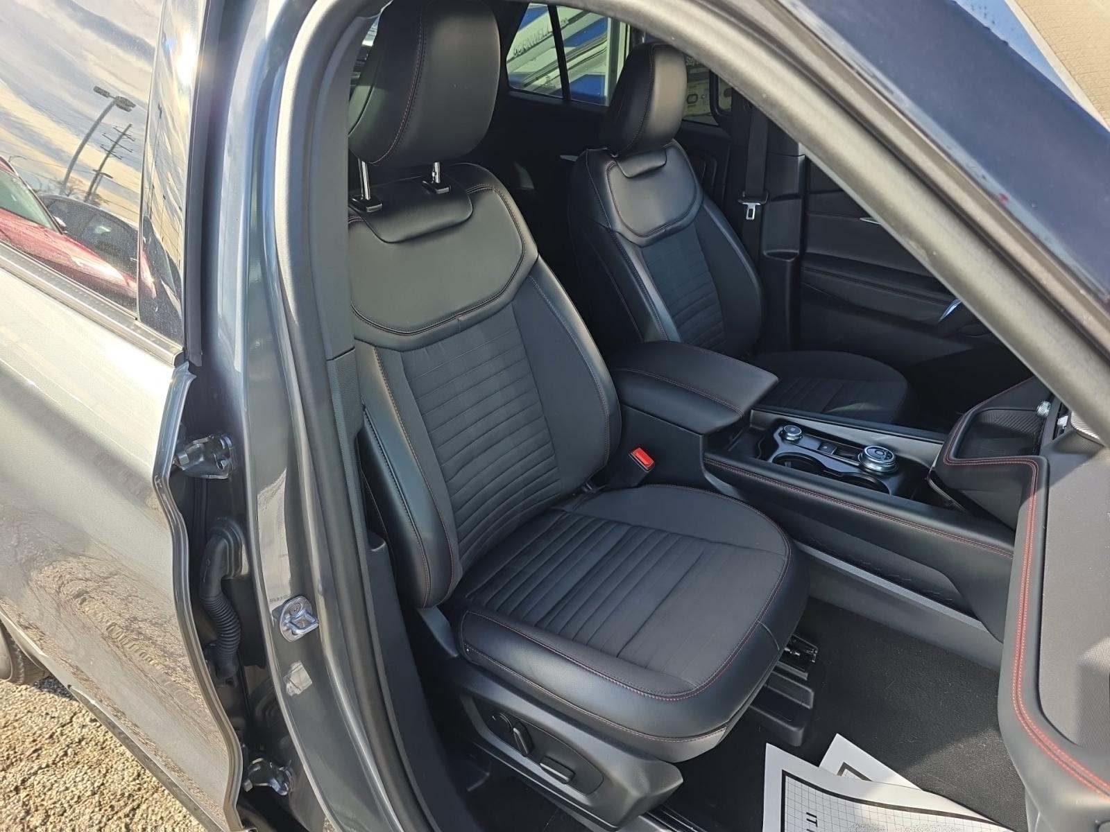 2025 Ford Explorer ST-Line AWD