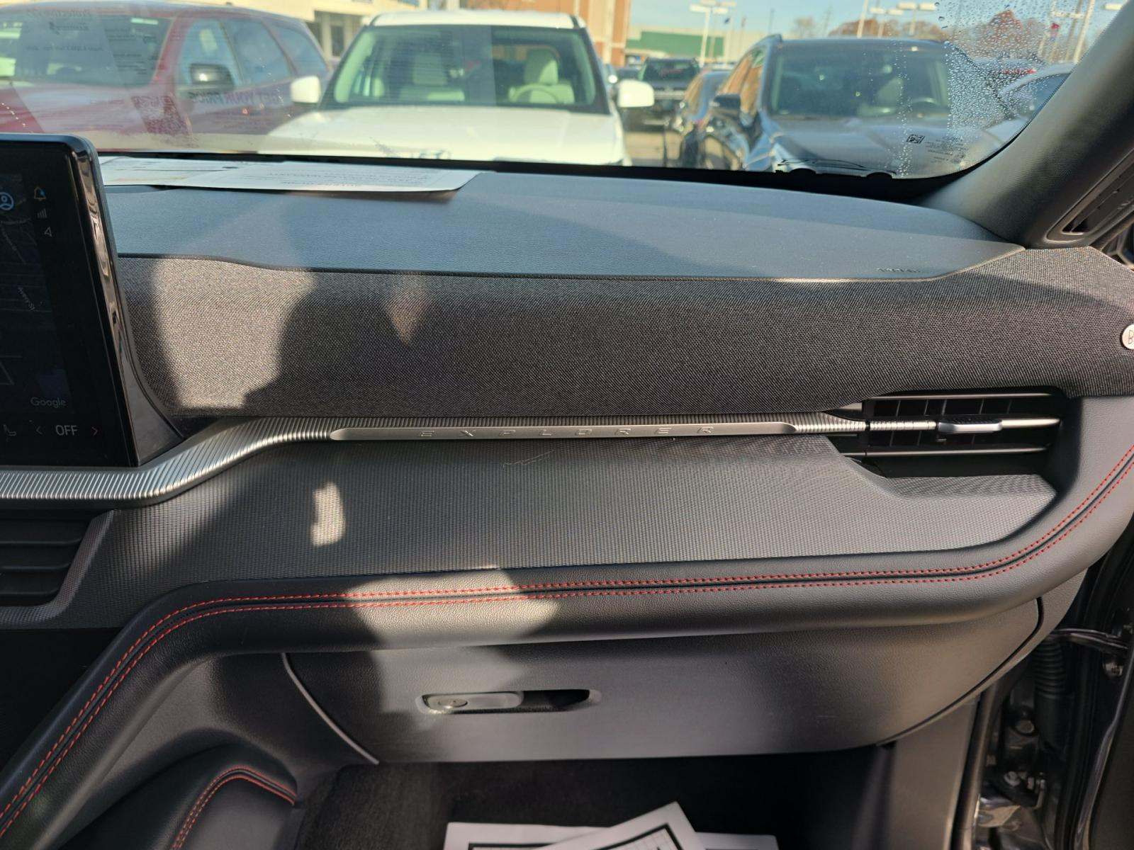 2025 Ford Explorer ST-Line AWD