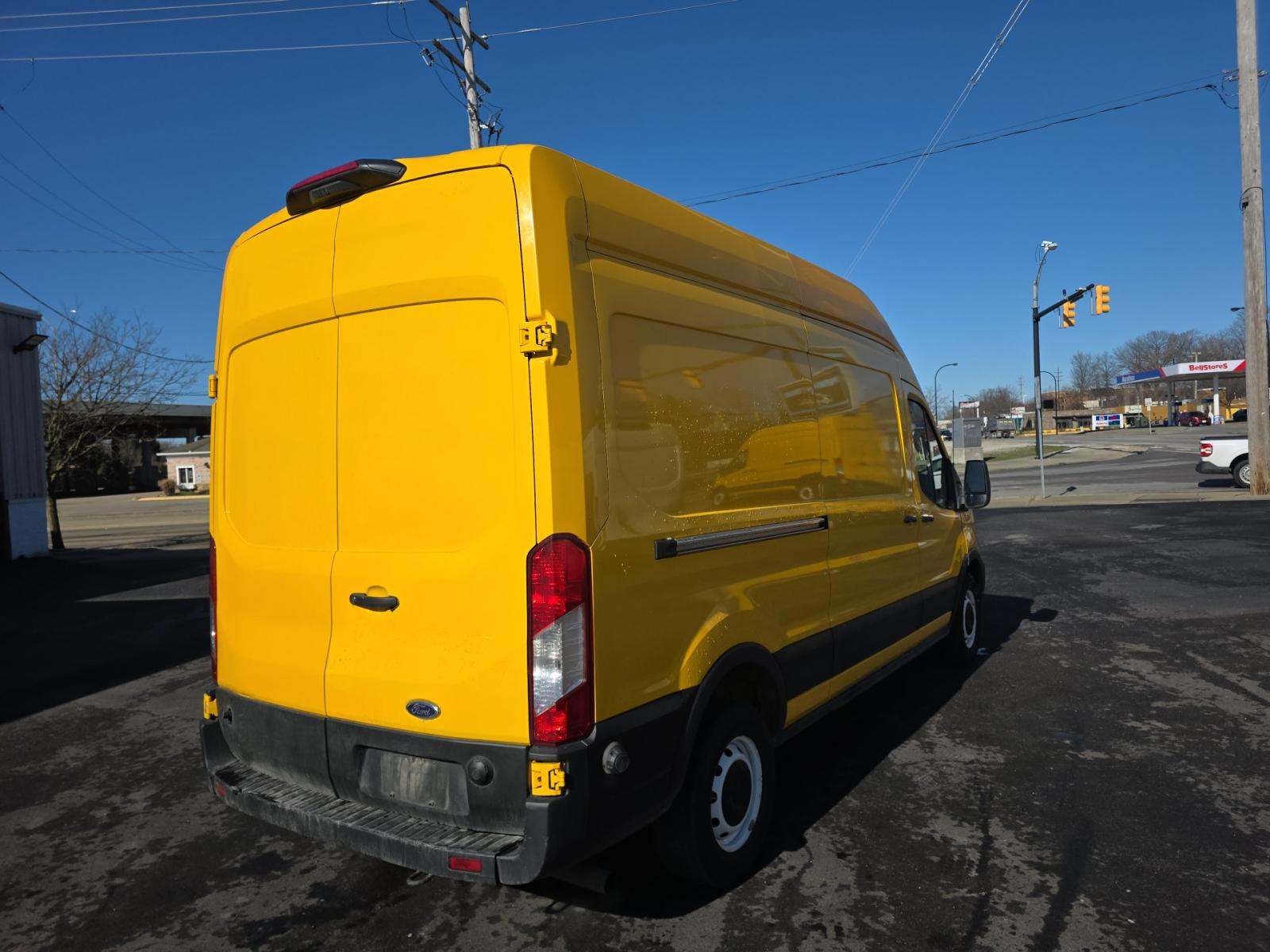 FORD TRANSIT 250 - 3