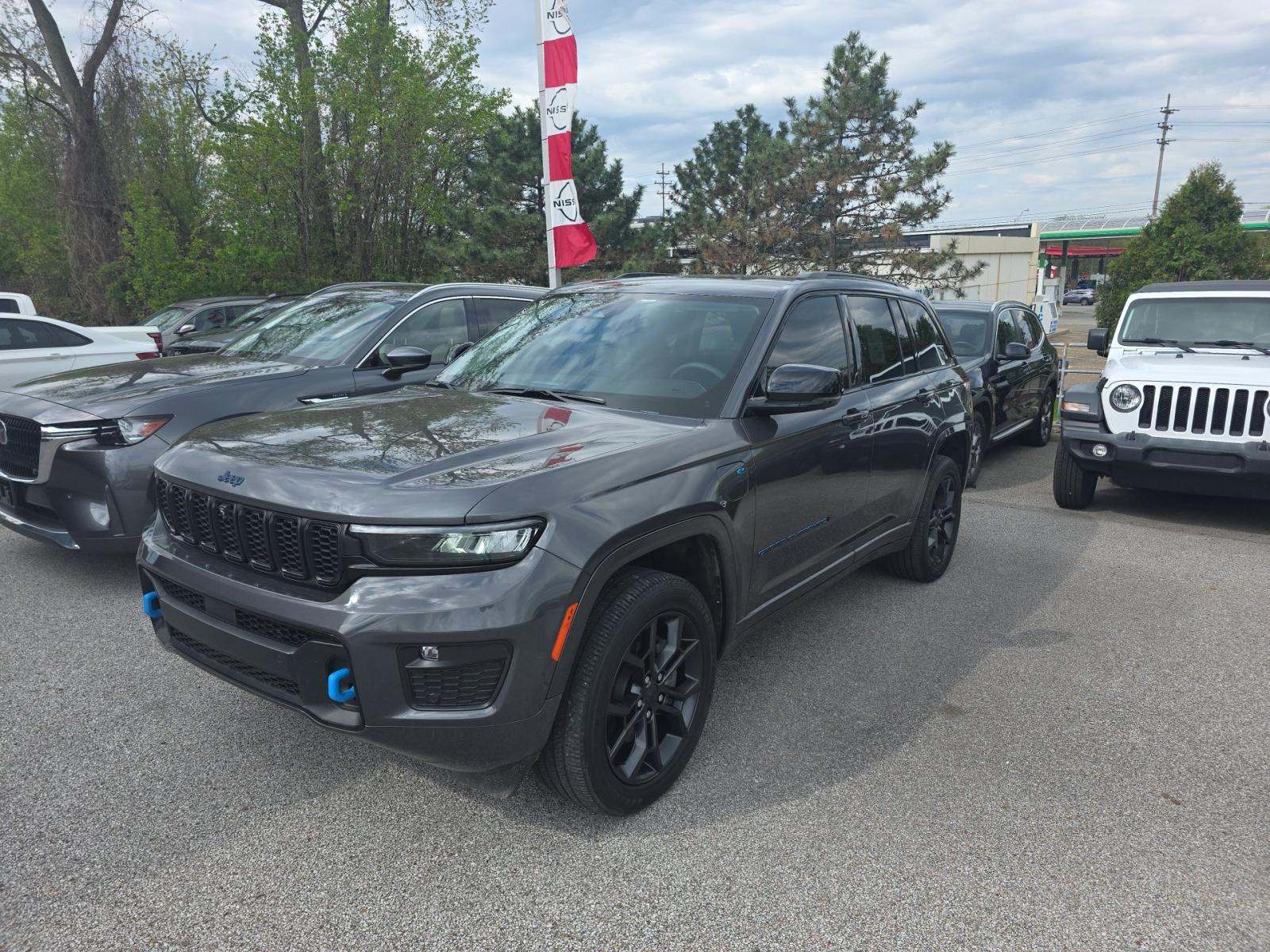 JEEP 4XE 30TH ANNIVERSARY - 1