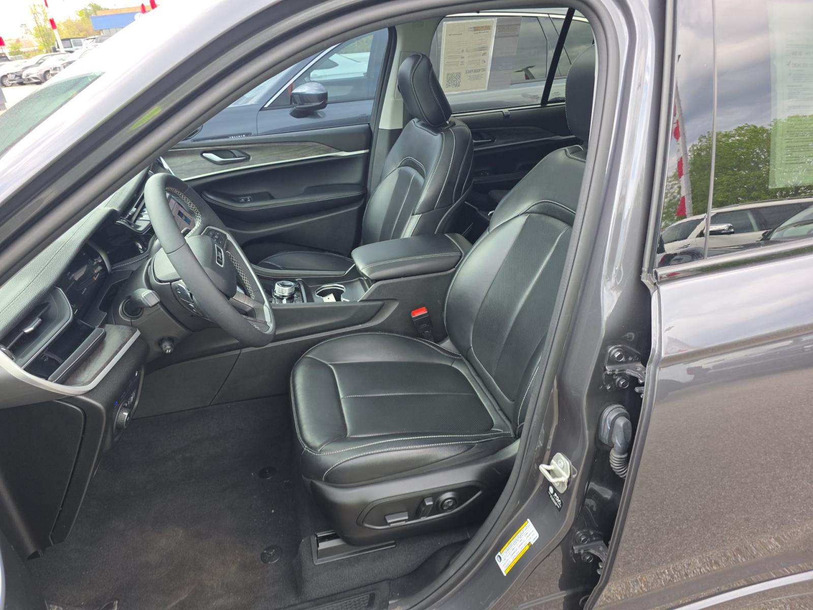 JEEP 4XE 30TH ANNIVERSARY - 6