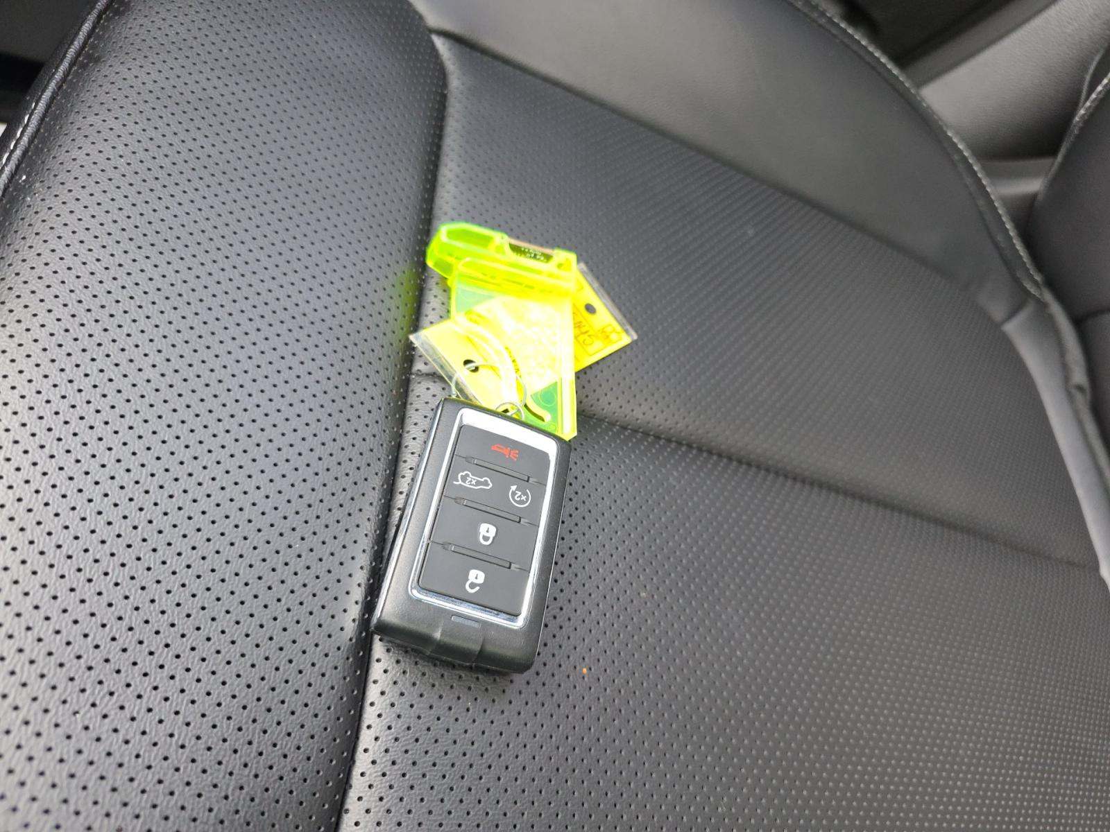 JEEP 4XE 30TH ANNIVERSARY - 8