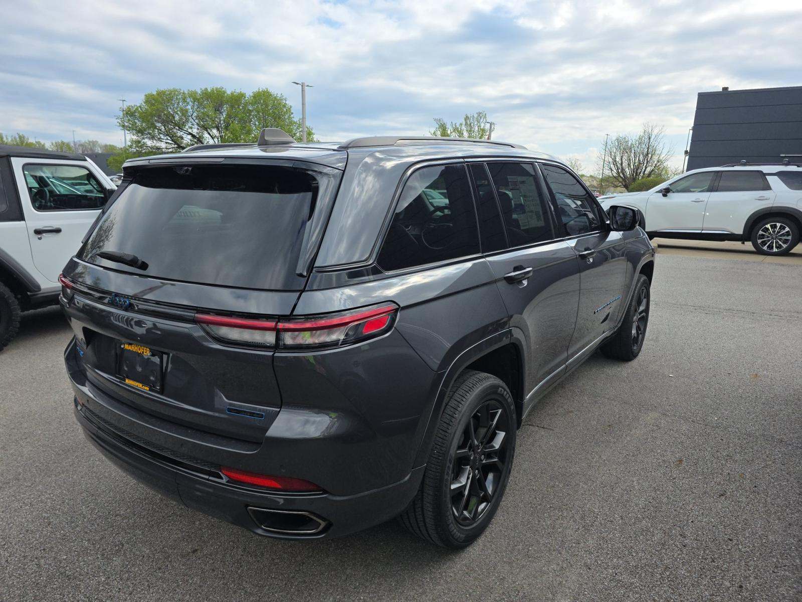 JEEP 4XE 30TH ANNIVERSARY - 3