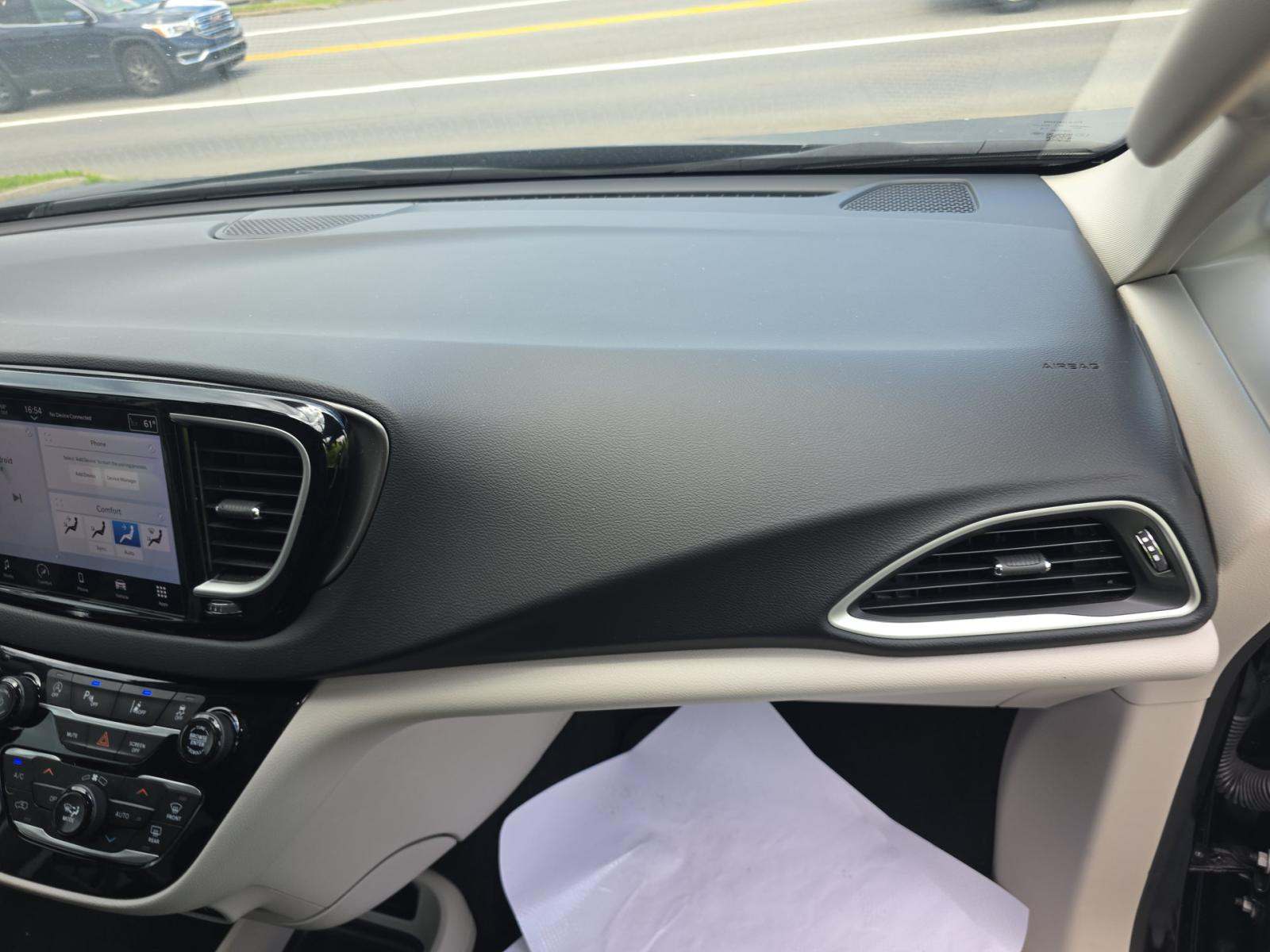 2024 Chrysler Pacifica Touring L FWD