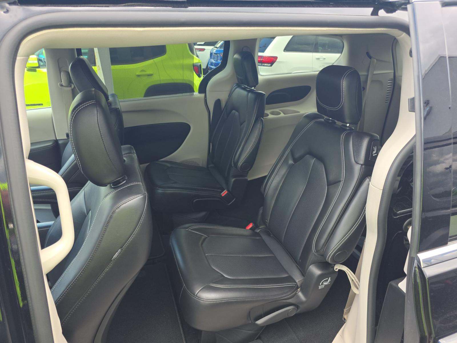 2024 Chrysler Pacifica Touring L FWD