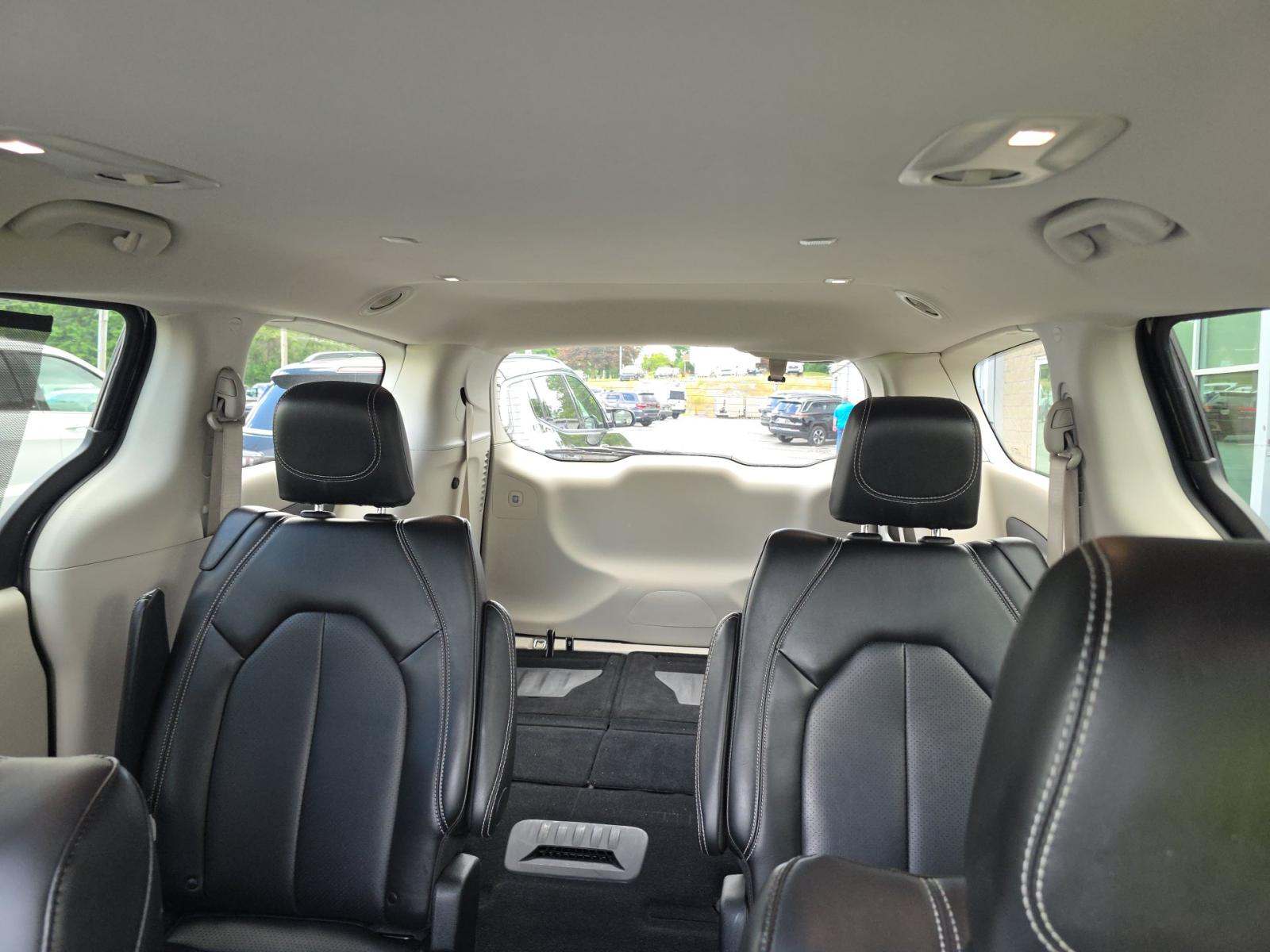 2024 Chrysler Pacifica Touring L FWD