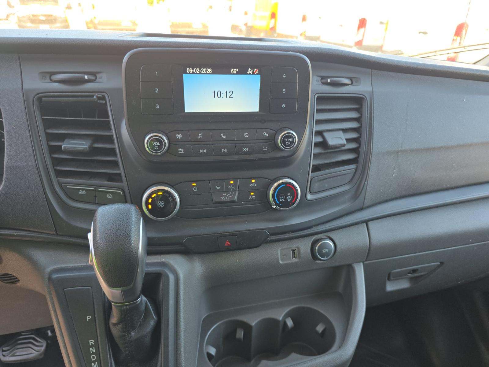 FORD TRANSIT 250 - 10