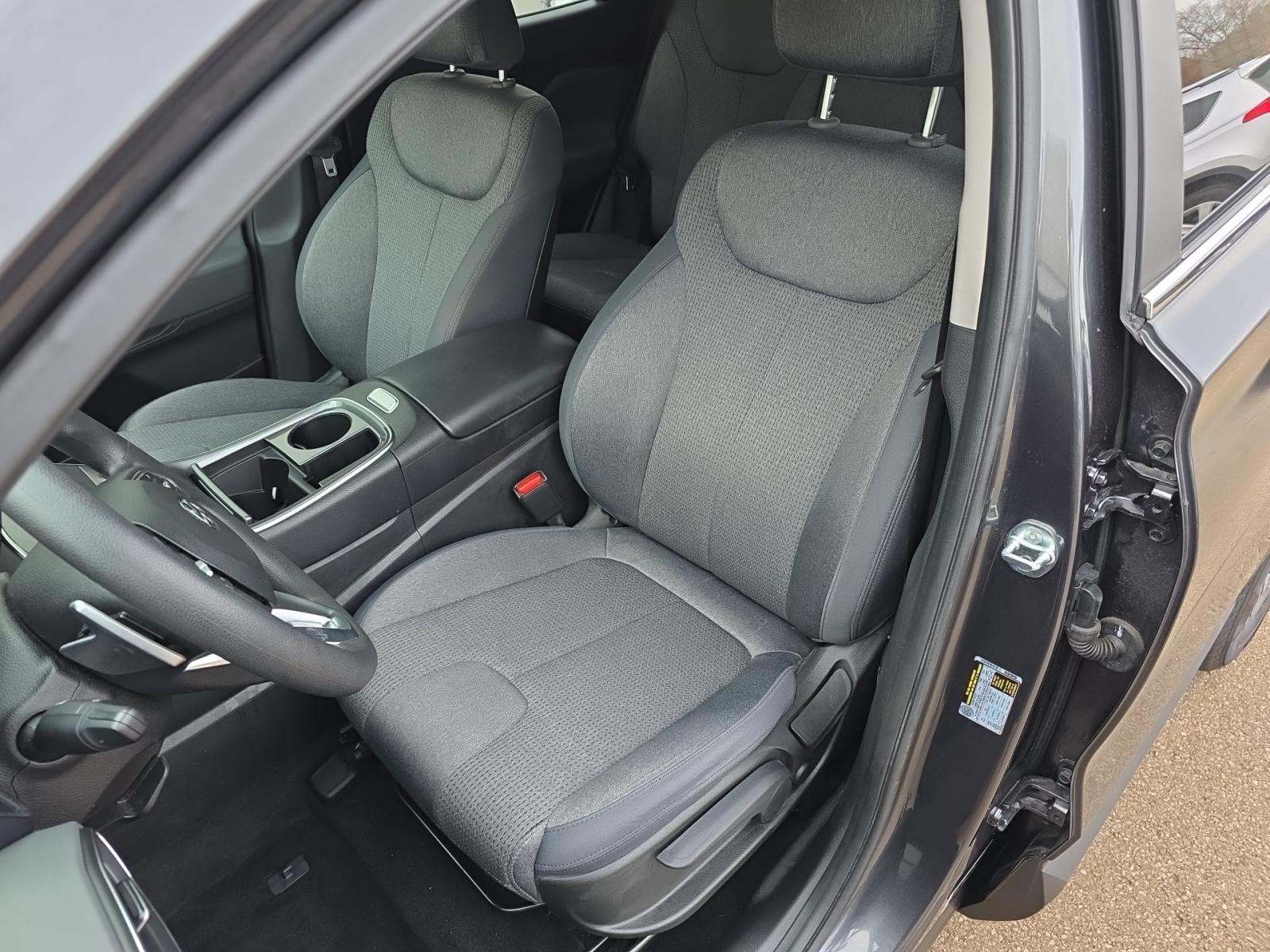 2023 Hyundai Santa Fe SE AWD