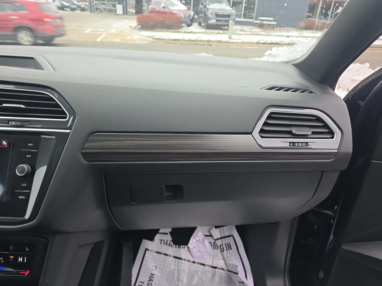 2024 Volkswagen Tiguan 2.0T SEL R-Line AWD