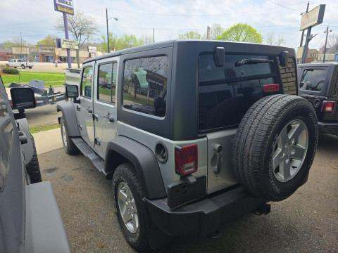 JEEP UNLIMITED SPORT - 2