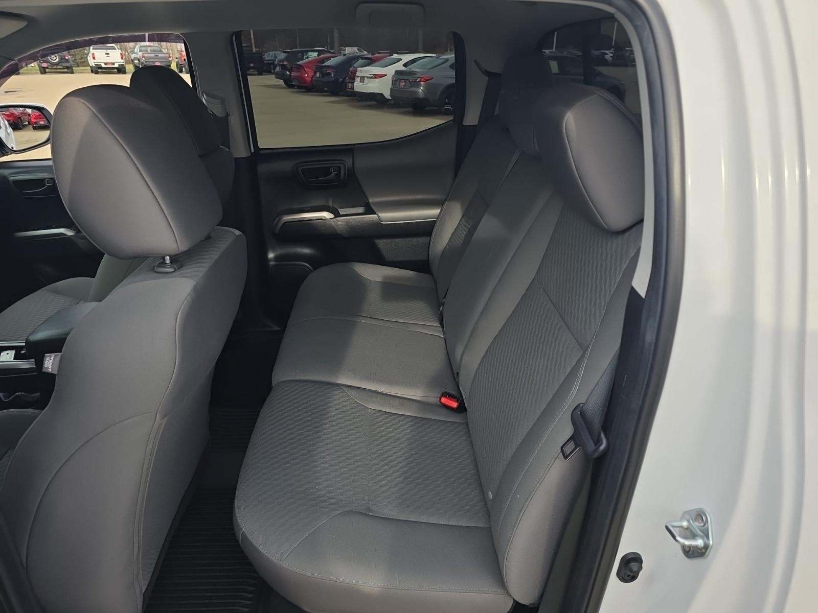 2023 Toyota Tacoma SR5 AWD