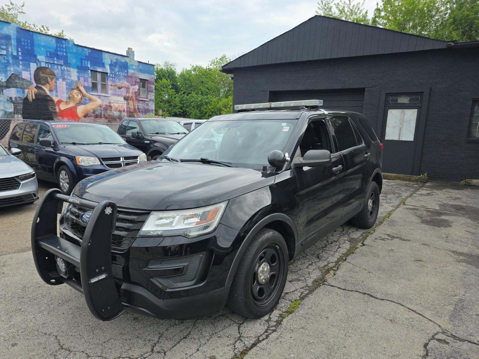 FORD POLICE INTERCEPTOR UTILITY - 1