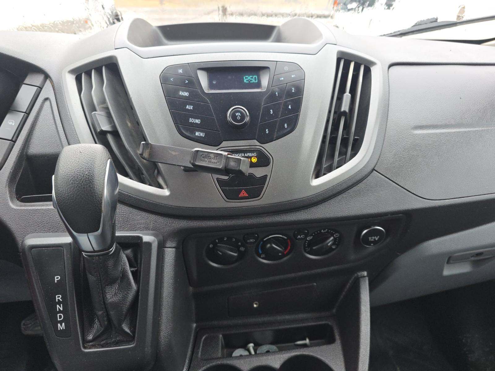 FORD TRANSIT 350 - 10