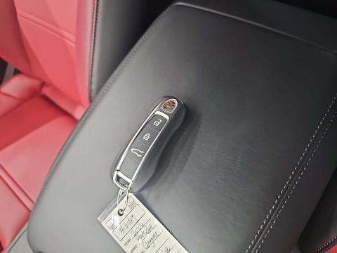 2024 Porsche Cayenne S AWD