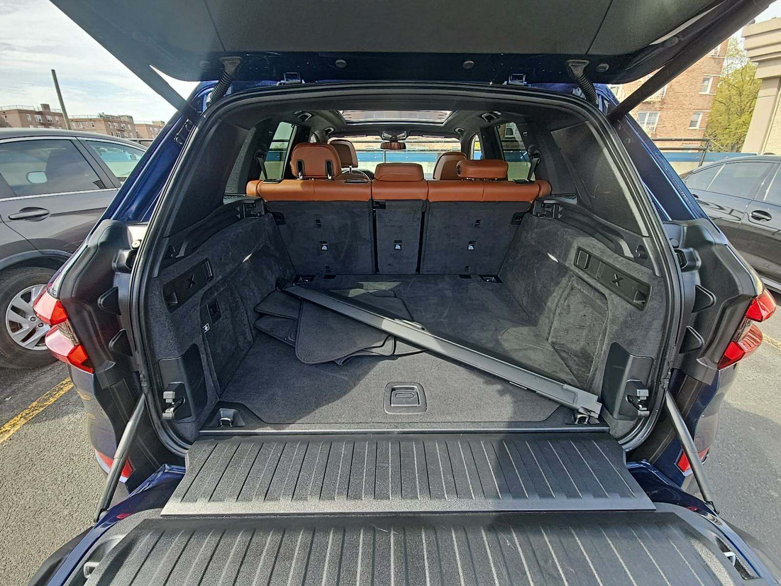 2022 BMW X5 M50i AWD