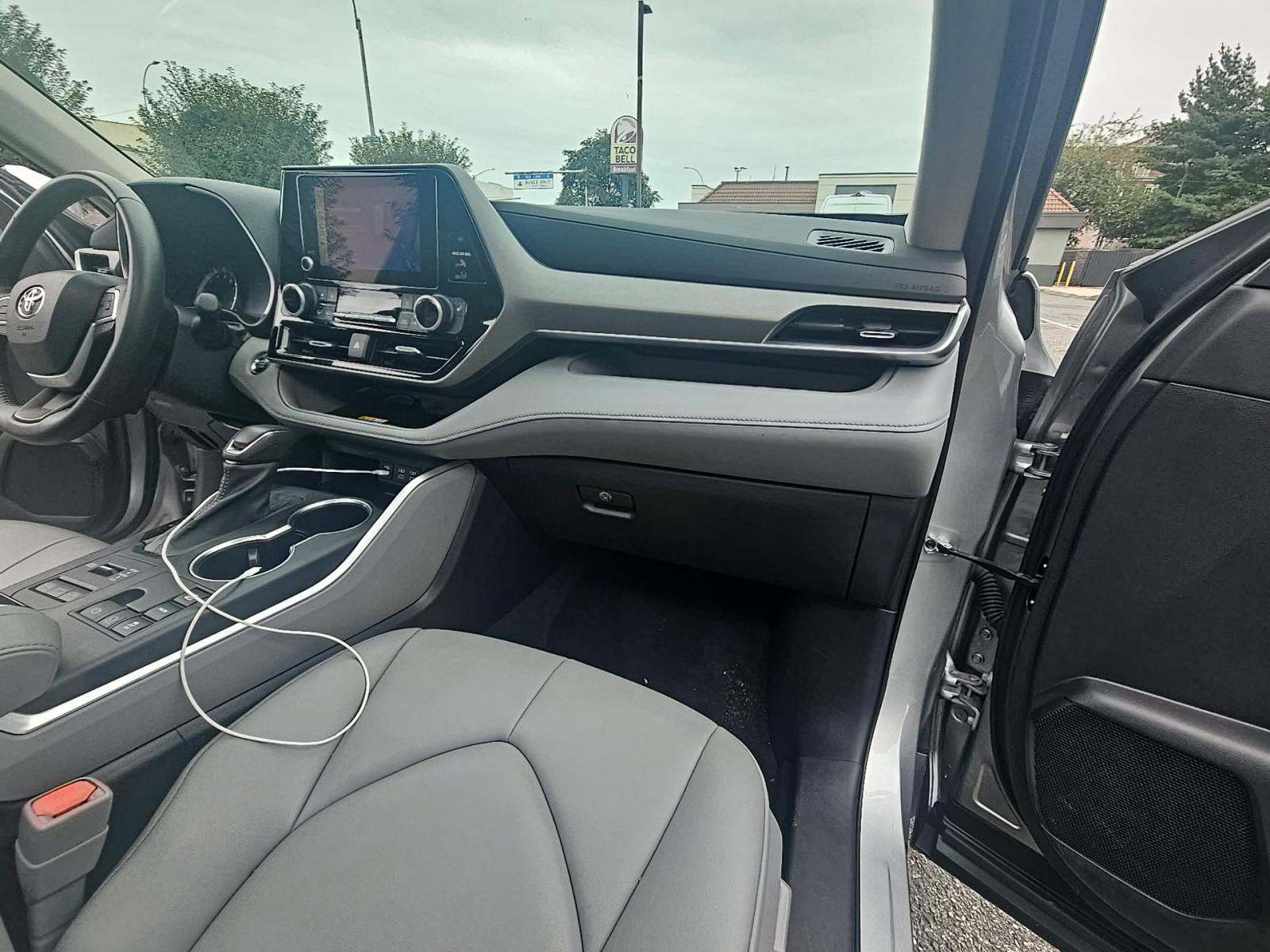 2023 Toyota Highlander XLE AWD