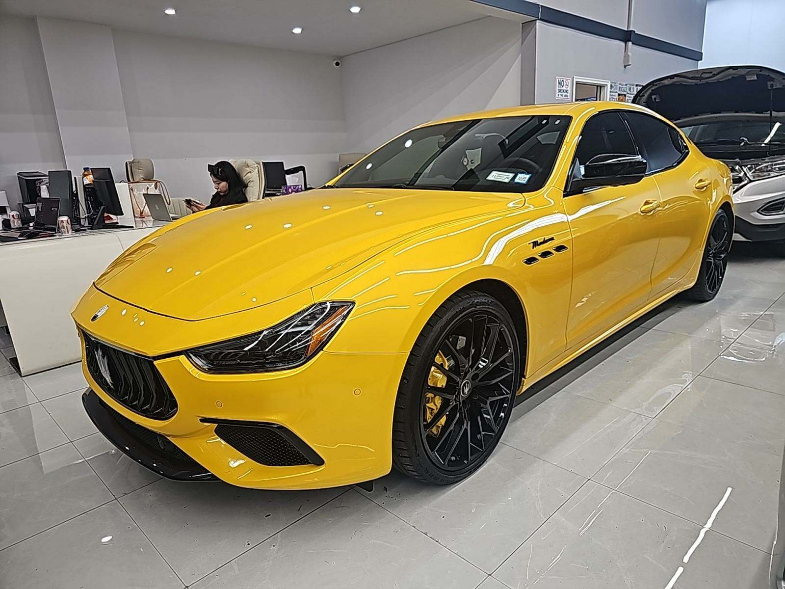 2023 Maserati Ghibli Modena Q4 AWD