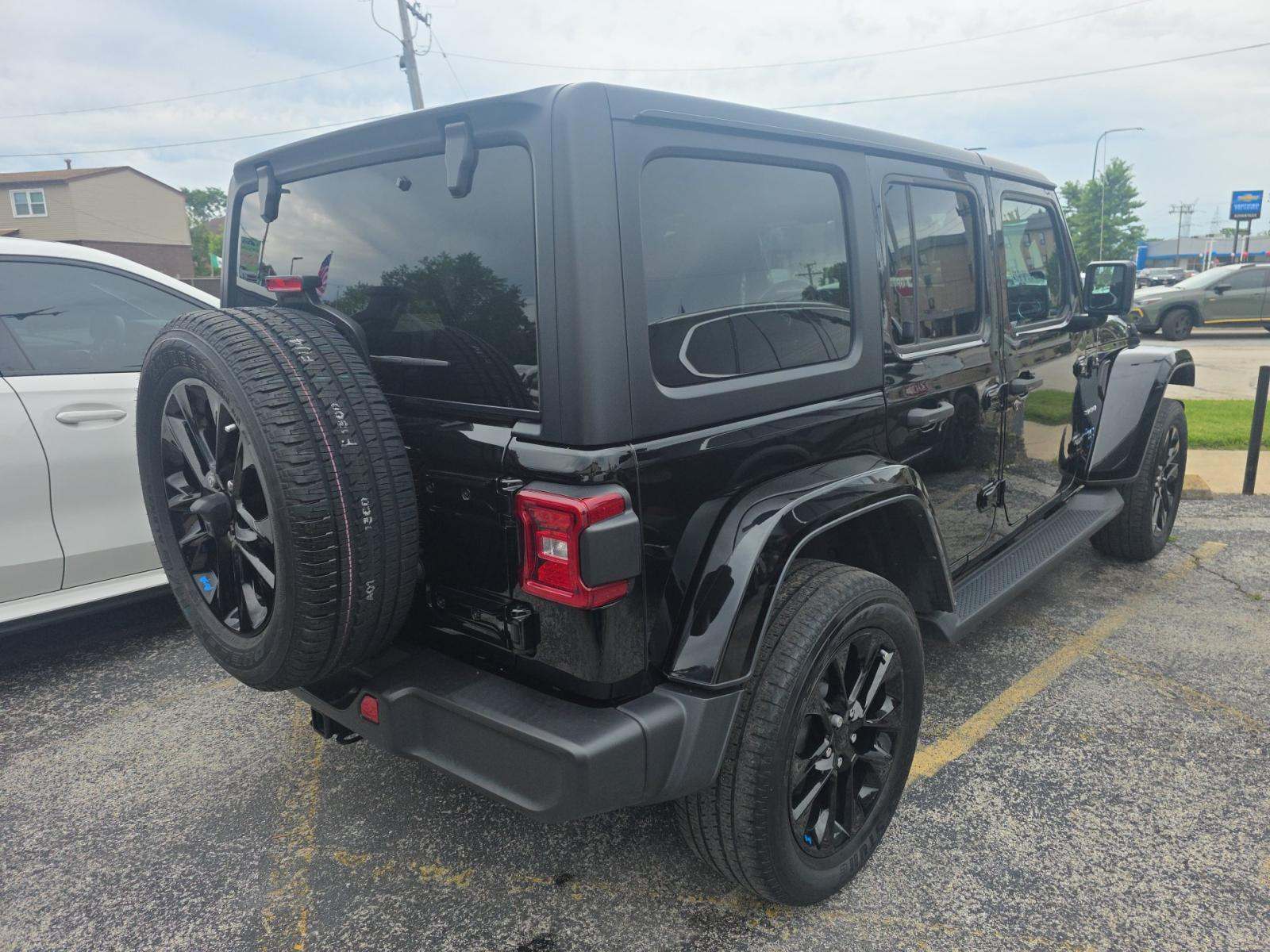 2023 Jeep Wrangler 4xe Sahara AWD