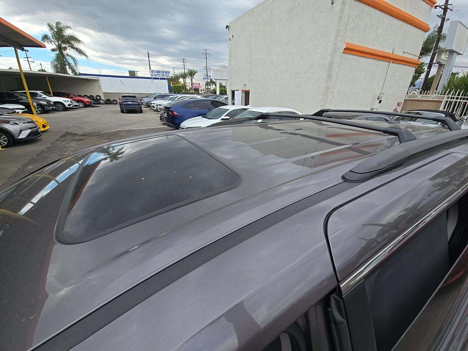 2022 Toyota Sienna XLE FWD