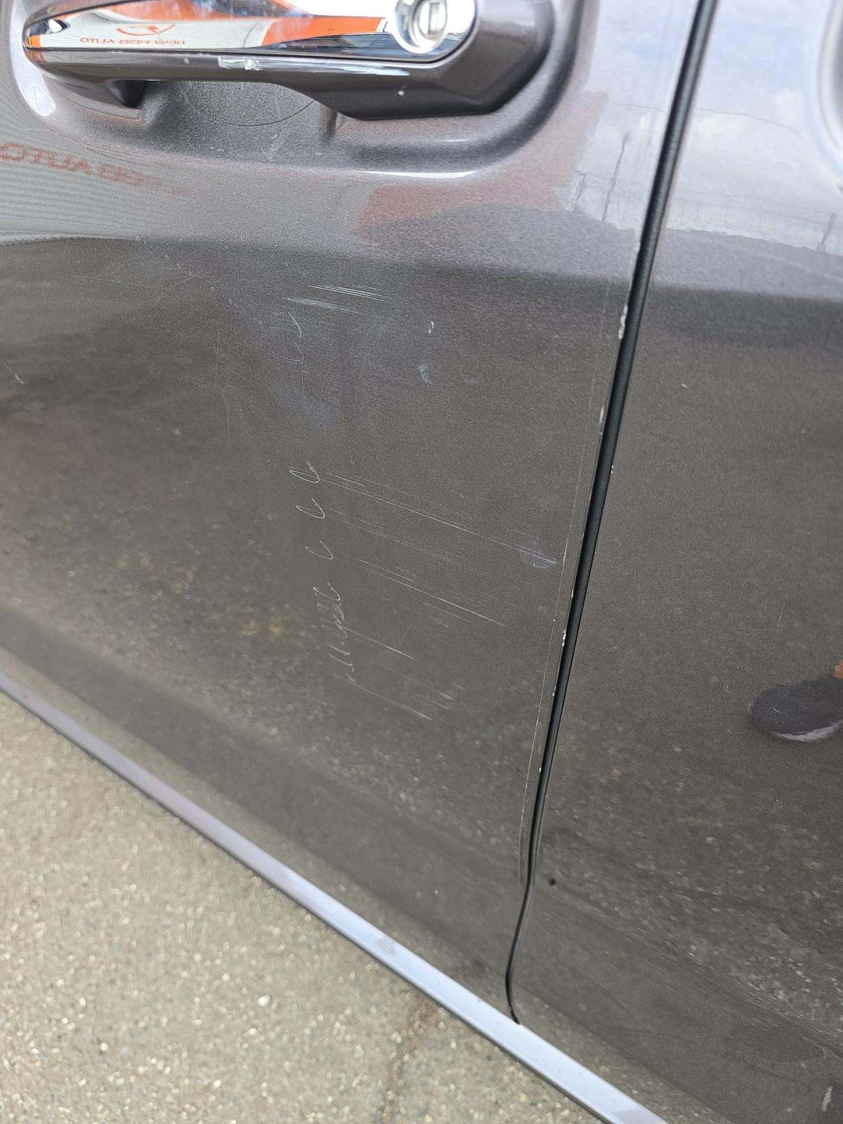 2022 Toyota Sienna XLE FWD