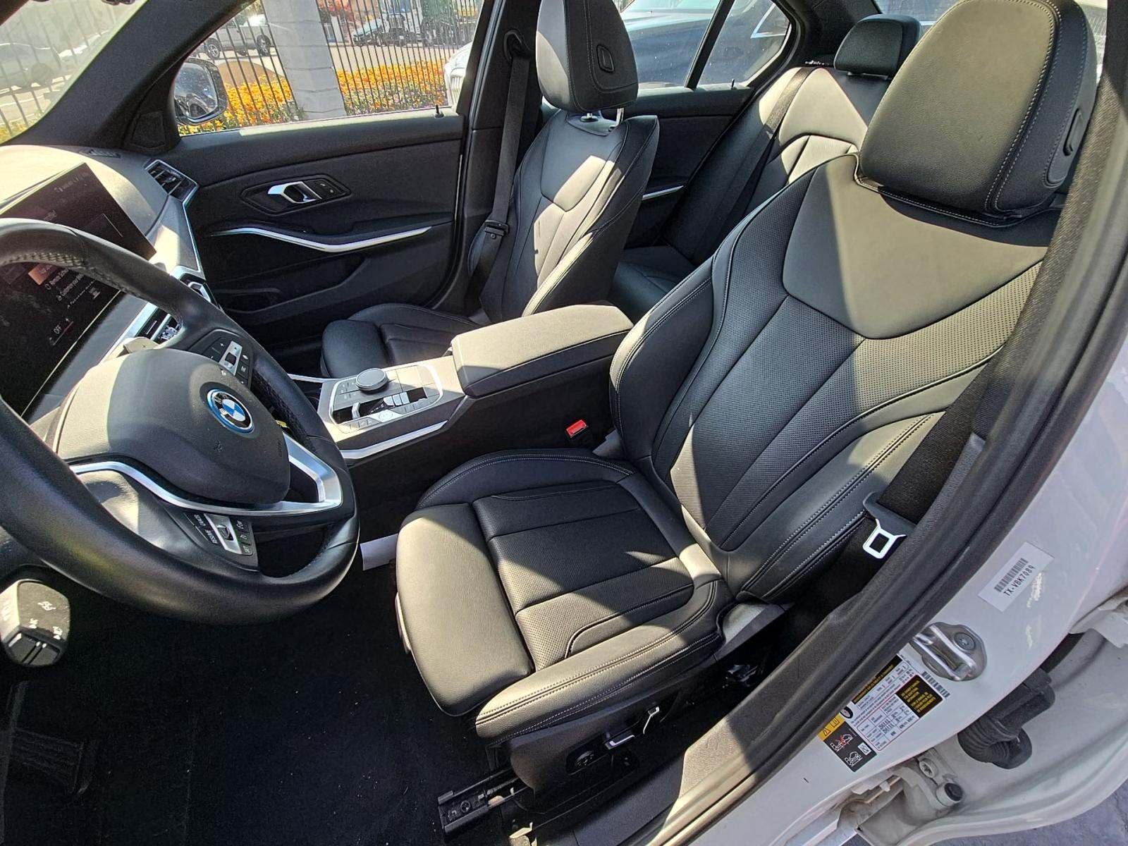 2024 BMW 3 Series 330e RWD