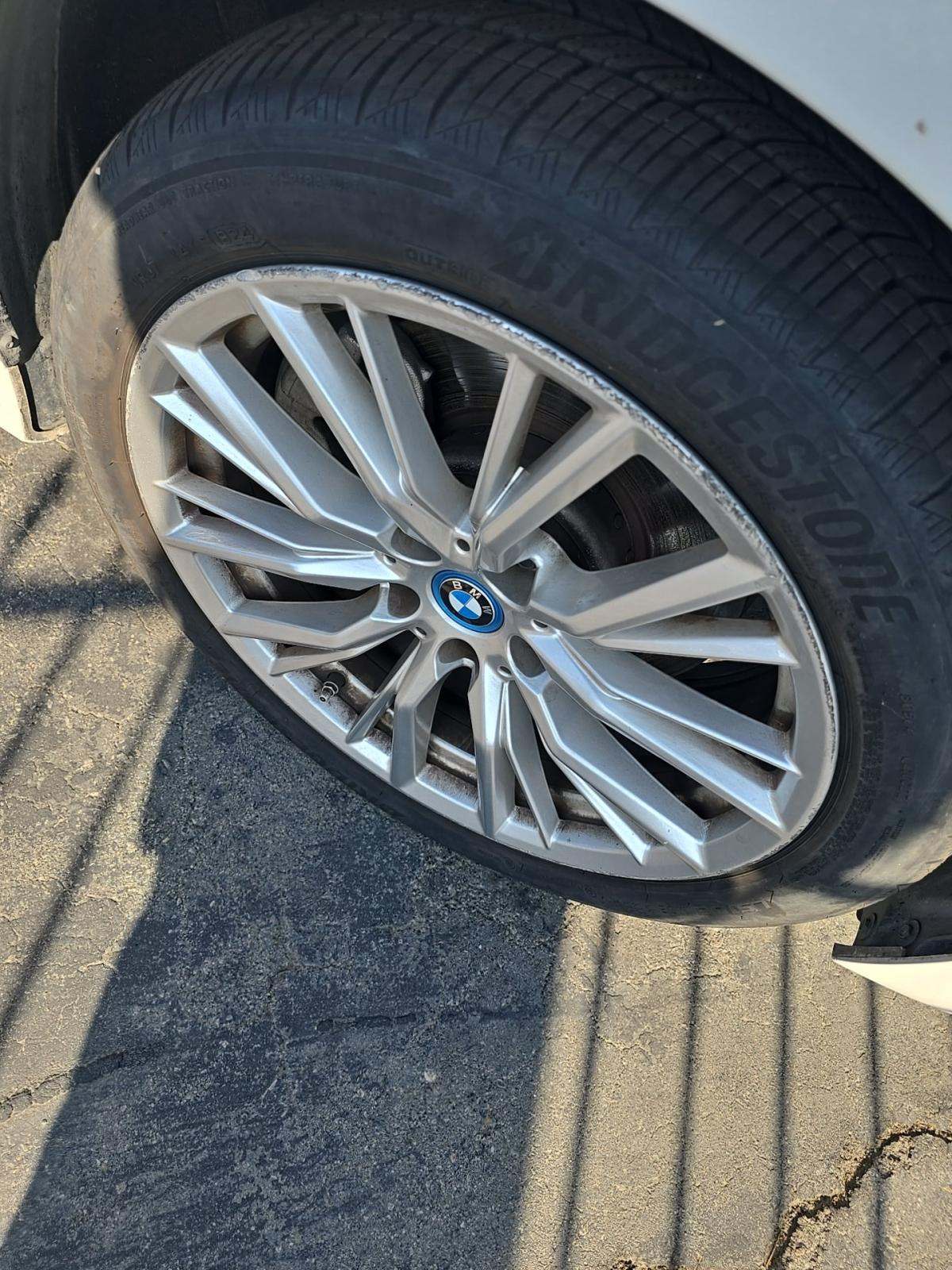 2024 BMW 3 Series 330e RWD