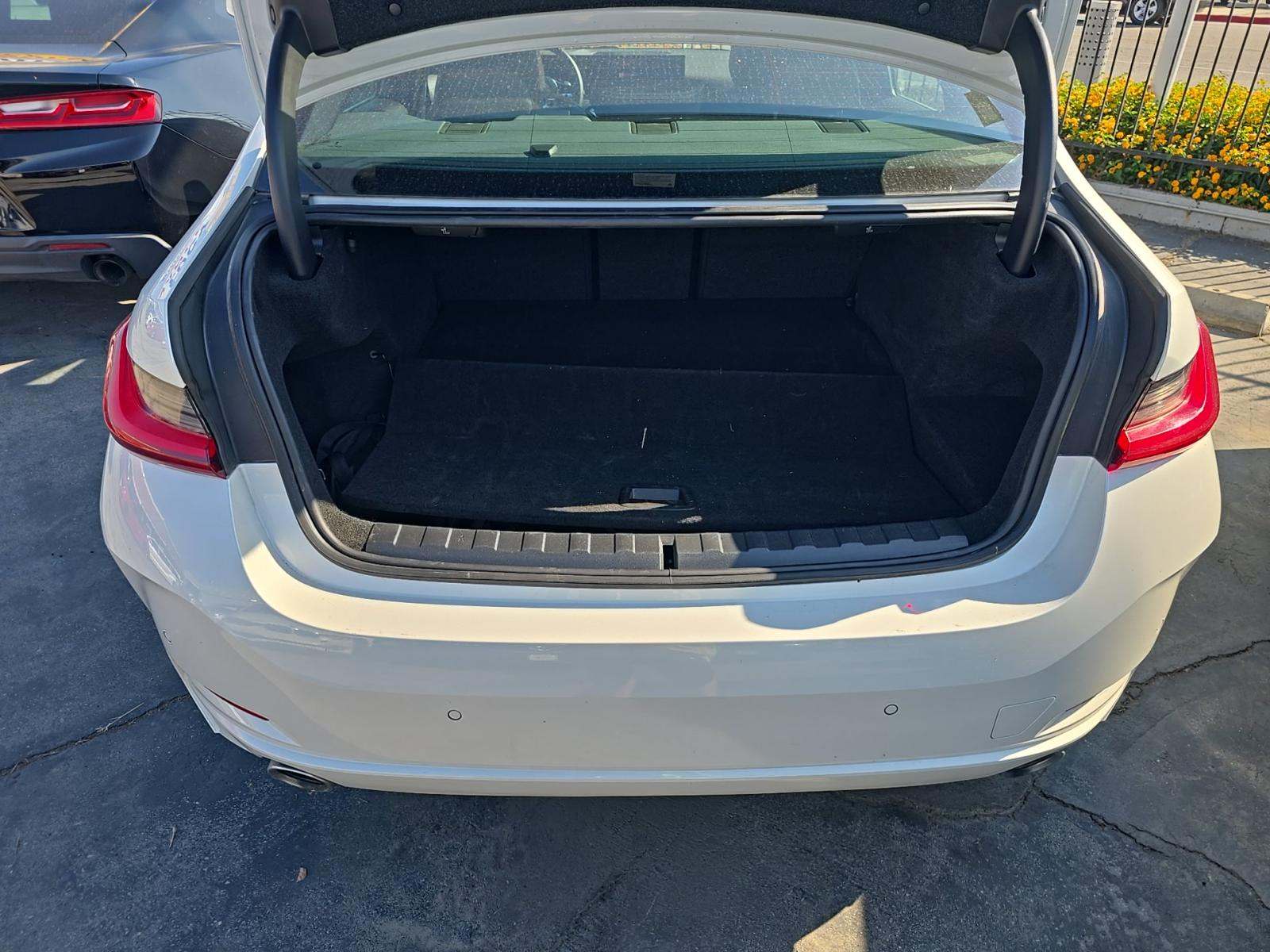 2024 BMW 3 Series 330e RWD